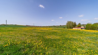 Postavte si dům v atraktivní lokalitě Středočeského kraje. 