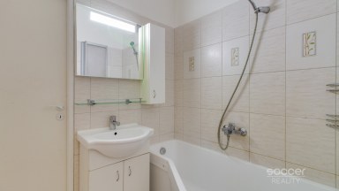 Prodej bytu 3+1 (původně 2+1), 63,7 m² včetně komory + 6,3 m² lodžie, Praha 4, Braník, ul. Údolní