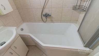 Prodej bytu 3+1 (původně 2+1), 63,7 m² včetně komory + 6,3 m² lodžie, Praha 4, Braník, ul. Údolní