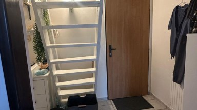 Pronájem bytu 4+1, 85 m2, cihla, Praha 8 - Libeň.