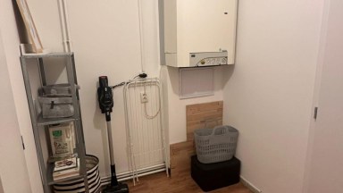 Pronájem bytu 4+1, 85 m2, cihla, Praha 8 - Libeň.