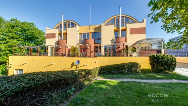 Pronájem bytu 4+kk, 142 m2, ul. Na Sychrově, Praha 10 - Michle.