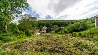 Prodej stavebního pozemku 800 m2, obec Oparno, okres Litoměřice.