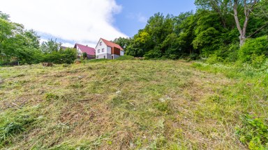 Prodej stavebního pozemku 800 m2, obec Oparno, okres Litoměřice.