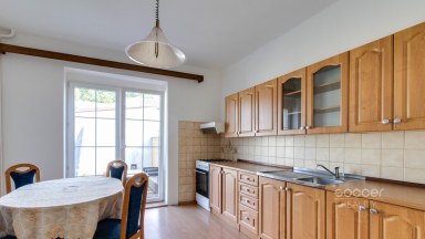 Pronájem rodinného domu, 5+2/G, T, Z, 180m2, ul. 5. května, Smečno.