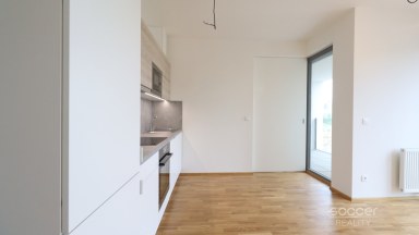 Pronájem bytu 2+kk/B, 46 m2 + 5 m2 balkon, ulice Breitfeldova, Praha 8 – Karlín.