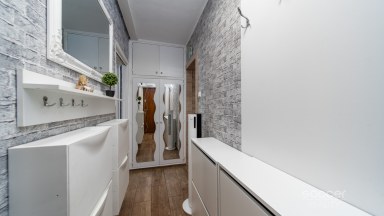 Příjemný byt se zahrádkou v Dobrovici u Mladé Boleslavi.