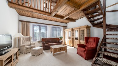 Kouzelný venkovský dům s příjemnou zahradou v atraktivní lokalitě.