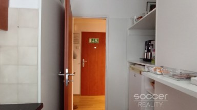 Pronájem kanceláře 3+1, 70 m2, Praha 6 - Bubeneč, ul. Na Zátorce.