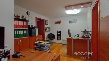 Pronájem kanceláře 3+1, 70 m2, Praha 6 - Bubeneč, ul. Na Zátorce.