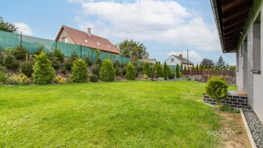 Rodinný dům 4+kk s terasou a zahradou, Kaňk u Kutné Hory.