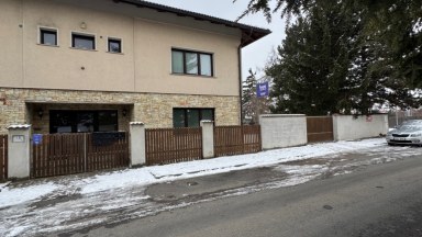 K pronájmu kanceláře/byt 90 m²/zahrada – Praha, Mezihoří, Horní Počernice