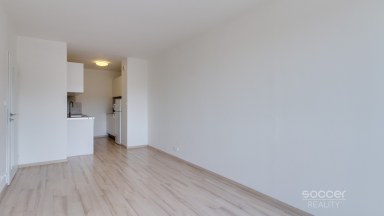 Prodej zrekonstruovaného bytu 2+kk, 47 m2, ul. Za Sídlištěm, Praha 4 - Komořany. 