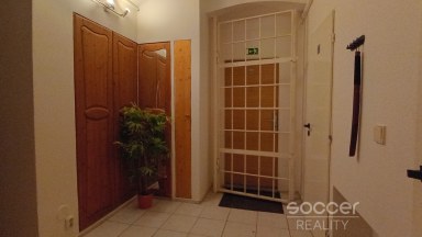 Pronájem bytu 2+kk/T, 60 m2, ul. Jirečkova, Praha 7 - Holešovice.