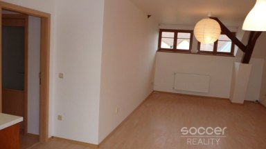 Pronájem bytu 2+kk, 66 m2, Beroun, ul. Česká.