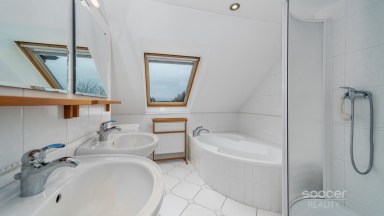 Jedinečný mezonet 3+kk+šatna v žádané čtvrti Mladé Boleslavi.