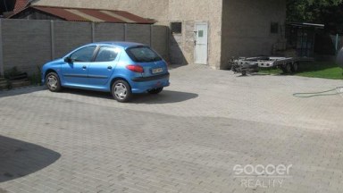 Pronájem nebytového prostoru - bytu,  20 m2, Praha 9 - Horní Počernice.