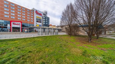 Pronájem bytu 2+kk/B/S, 53 m2, ul. Prouzova, Praha 9 - Vysočany.