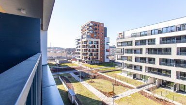 Pronájem bytu 1+kk/L/G, 32 m2, ul. Poděbradská, Praha 9 - Hloubětín.