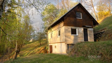 Pronájem rekreační chaty, Suhrovice, 16 km od Mladé Boleslavi.