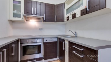 Pronájem bytu 2+kk/B/G, 50 m2, ul. Vladycká, Praha 10 - Hostivař.