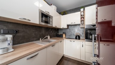 Prodej hezkého bytu 2kk, 42,97 m² se sklepní kójí, ul. Pavlišovská, Praha 20 – Horní Počernice