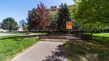 Prodej hezkého bytu 2kk, 42,97 m² se sklepní kójí, ul. Pavlišovská, Praha 20 – Horní Počernice