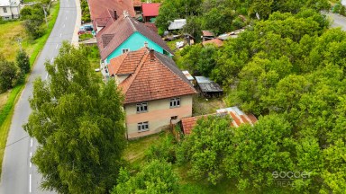 Prodej stavebního pozemku s rodinným domem k rekonstrukci – Sehradice, okres Zlín.