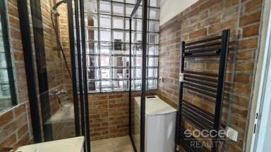 Pronájem bytu 1+1 s terasou, 30 m2, Praha 2 - Vinohrady.