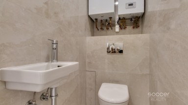 Pronájem bytu 1+kk/Sklep/Wellness, 36 m², Praha 3 – Vinohrady, ul. Vinohradská.