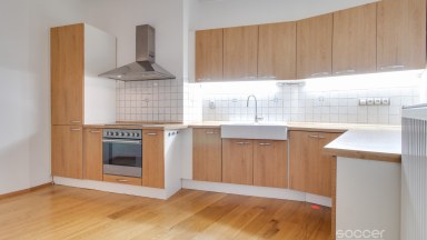 Pronájem bytu 3+1 + hala + šatna + 2x koupelna (celkem 97 m²) na Václavském náměstí