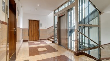 Pronájem bytu 3+1 + hala + šatna + 2x koupelna (celkem 97 m²) na Václavském náměstí