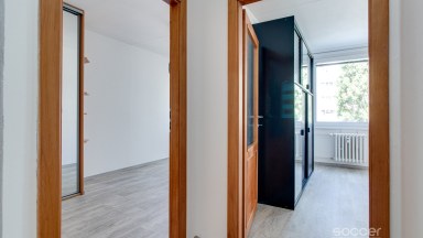 Pronájem bytu 3+1 (77 m²) s lodžií (6 m²) a parkem ve vnitrobloku – ul. Přecechtělova, Praha 13