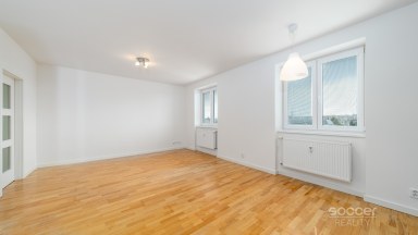 Prodej bytu 3+kk/sklep, 74+2,5 m2 v ulici Loudova, Praha 3 – Žižkov.
