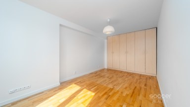Prodej bytu 3+kk/sklep, 74+2,5 m2 v ulici Loudova, Praha 3 – Žižkov.