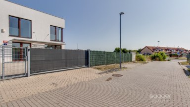 Pronájem domu se zahradou, Praha 20 – Horní Počernice, U Zimoviště