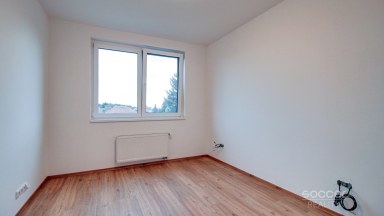 Pronájem 3+kk s velkou terasou a samostatnou garáží v ul. Bohdanečská, Praha 9 - Vinoř.