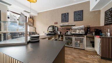 Pronájem kavárny, Praha 8 - Kobylisy, ul. Čimická