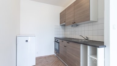 Pronájem bytu 2+kk/L/S, 51 m2, ulice Kremličkova, Kolín.