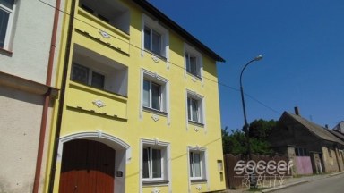 Pronájem pěkného bytu 3+kk 55 m2  v centru Neveklova, okres Benešov.